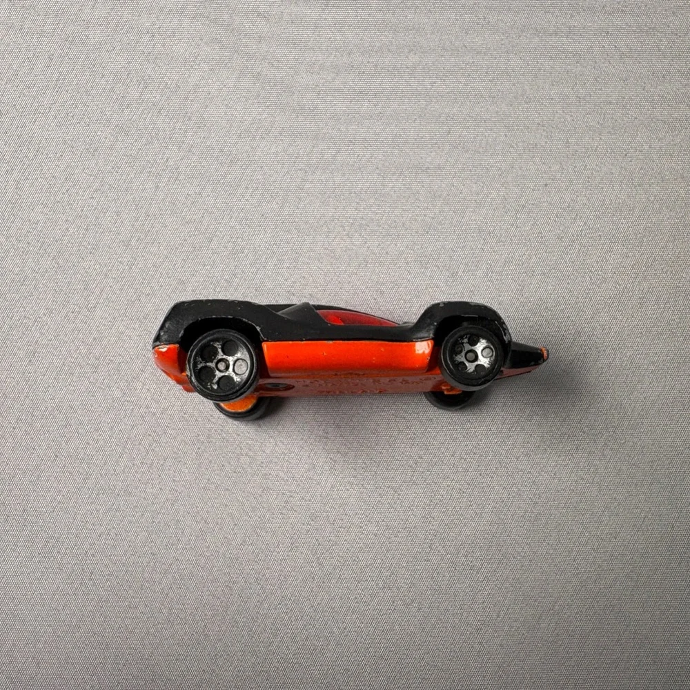 Hot Wheels Insectiride Beetle 1983 Mattel Vintage Diecast Car Black Orange 1/64